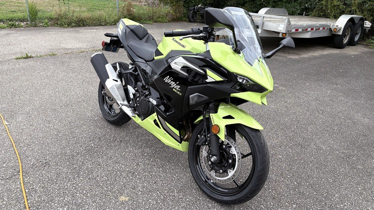 2026 Kawasaki Ninja 500 ABS SE Test Ride Bike