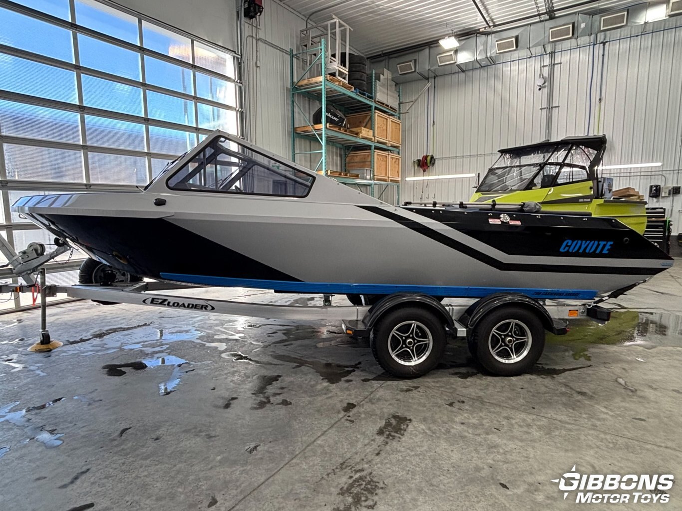 2023 Coyote 200 Carnivore Rear Bench