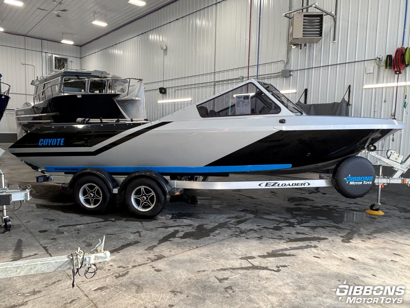 2023 Coyote 200 Carnivore Rear Bench