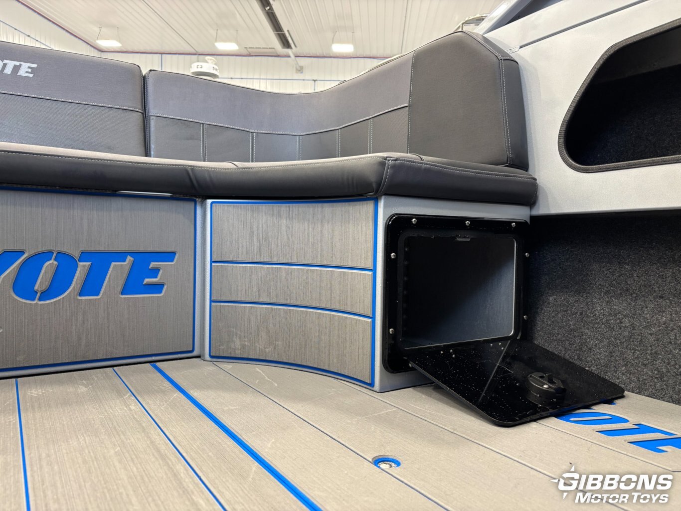 2023 Coyote 200 Carnivore Rear Bench