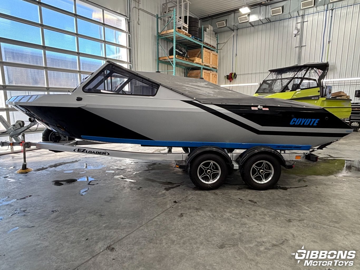 2023 Coyote 200 Carnivore Rear Bench