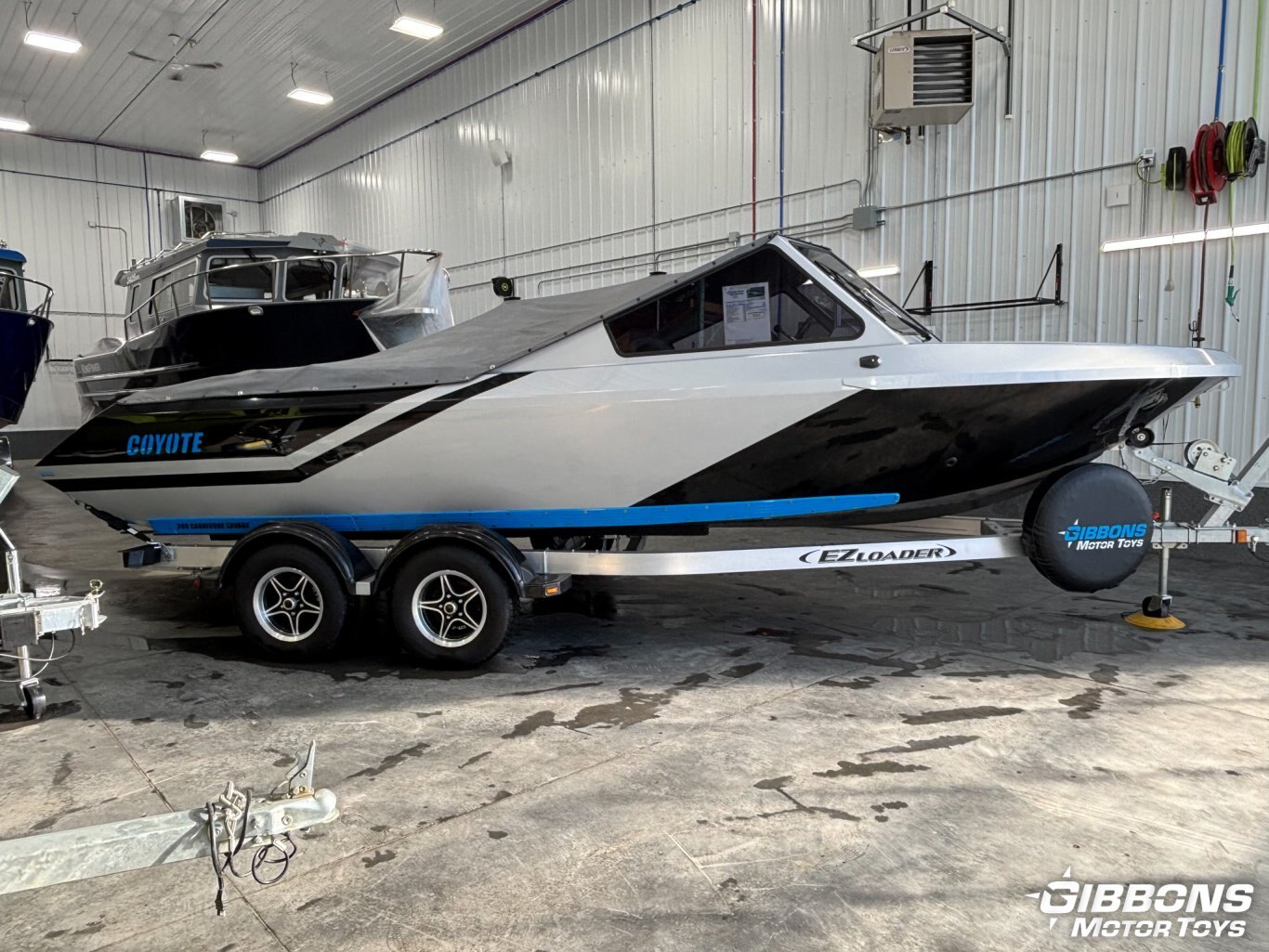 2023 Coyote 200 Carnivore Rear Bench