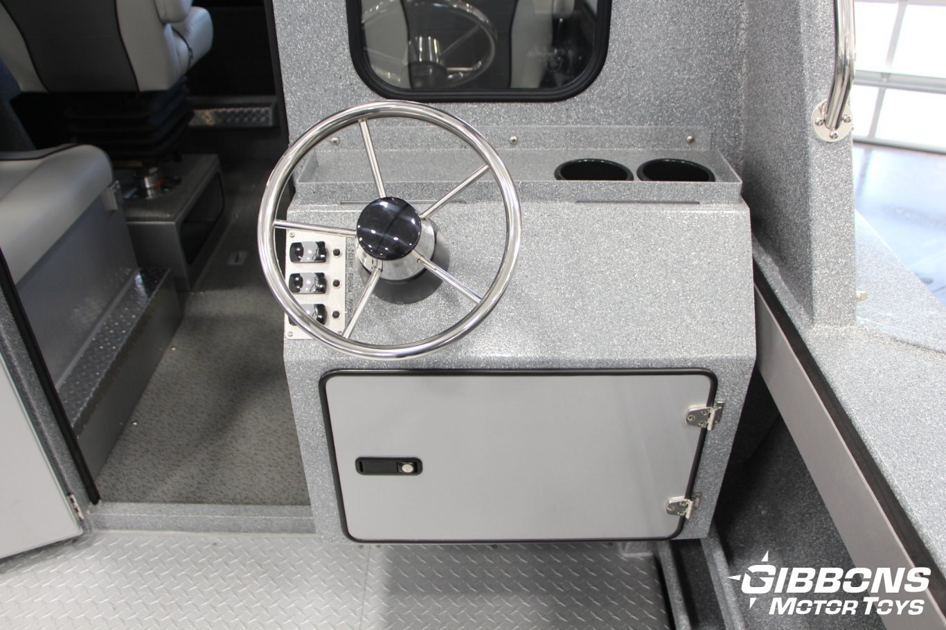 2025 Kingfisher 2325 Coastal Express