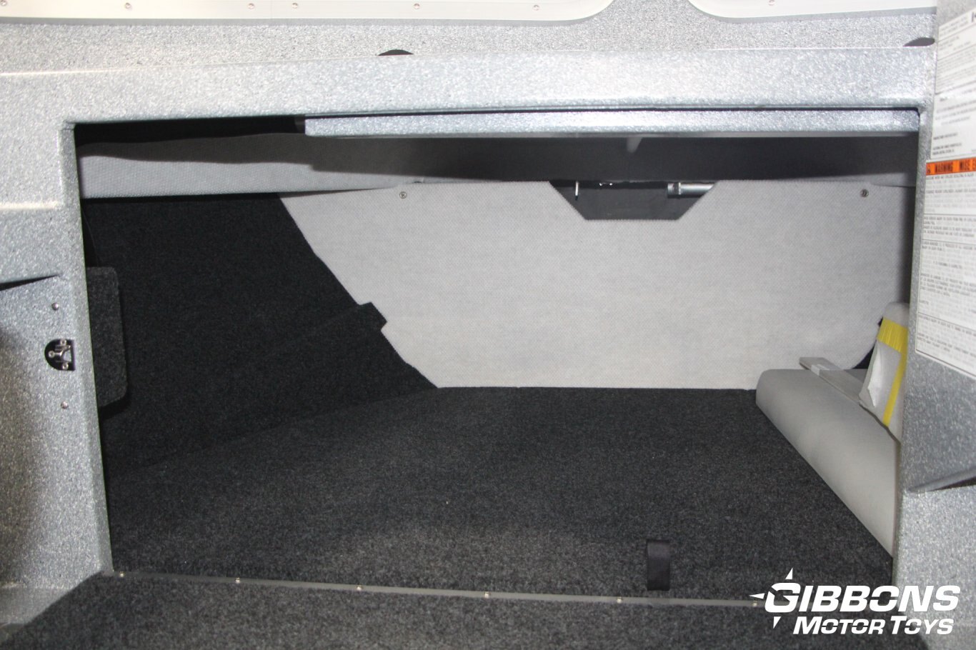 2025 Kingfisher 2325 Coastal Express