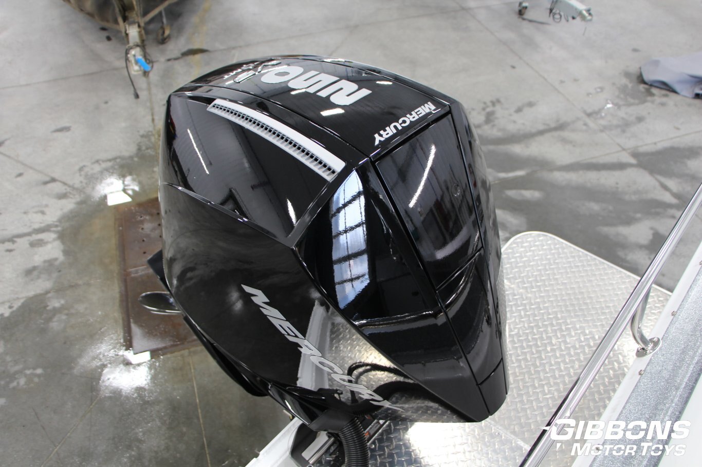 2025 Kingfisher 2325 Coastal Express