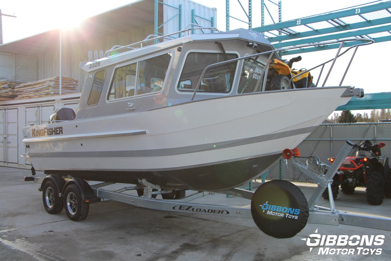 2025 Kingfisher 2325 Coastal Express