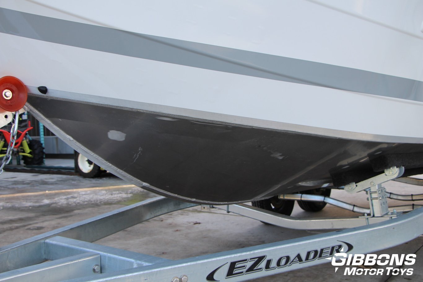 2025 Kingfisher 2325 Coastal Express