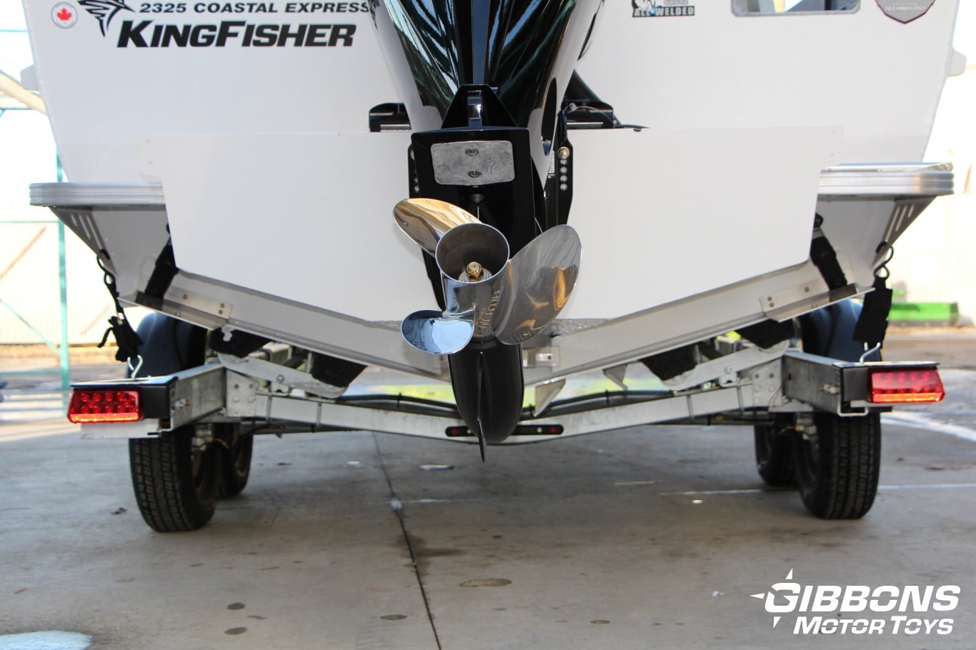 2025 Kingfisher 2325 Coastal Express