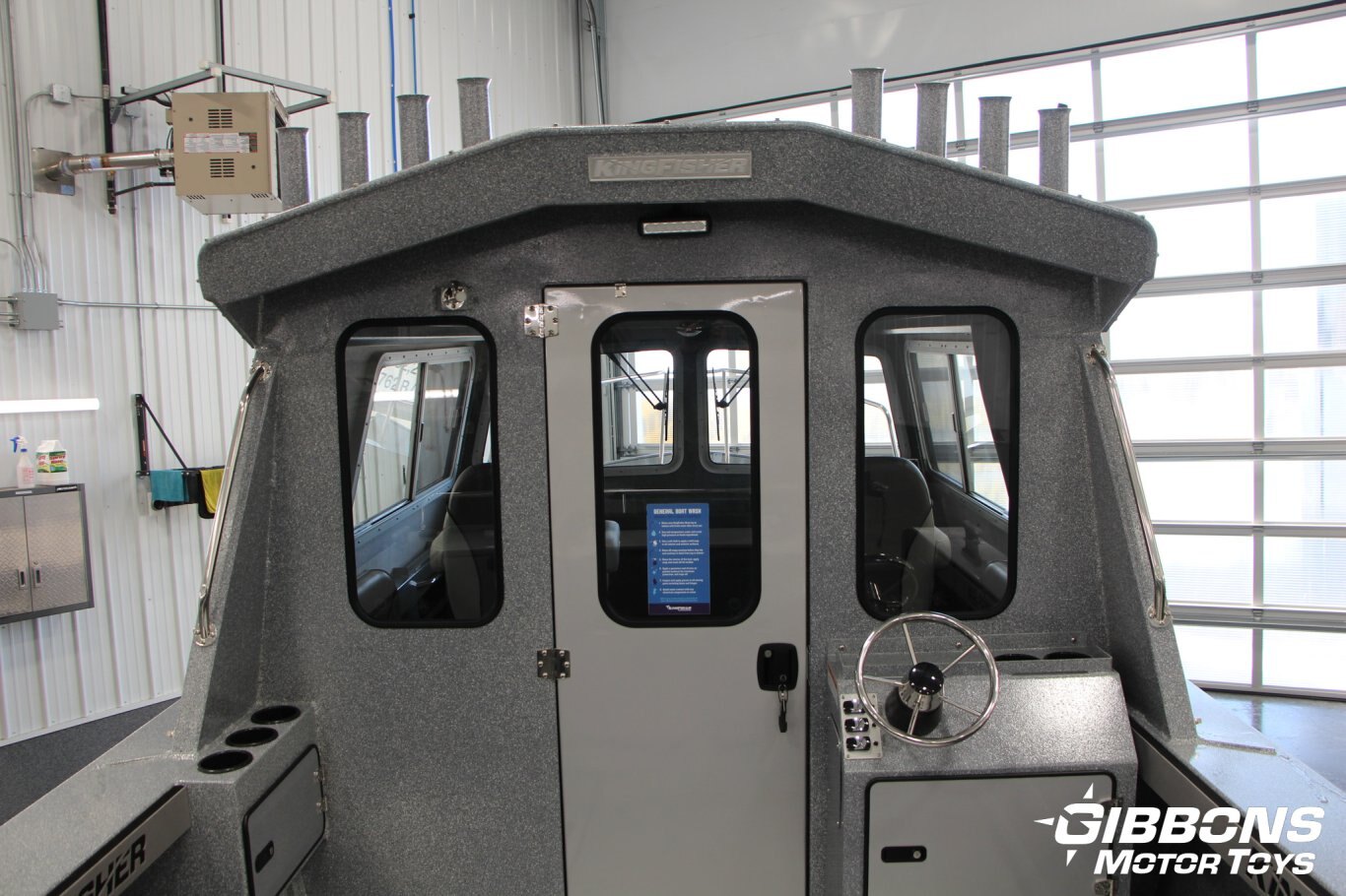 2025 Kingfisher 2325 Coastal Express