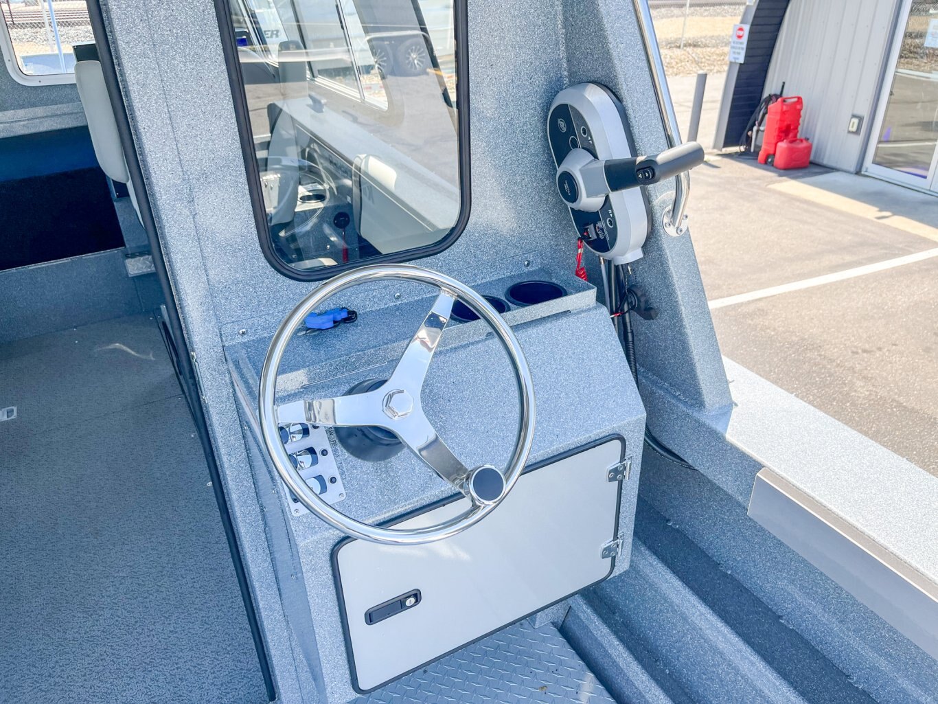 2025 Kingfisher 2625 Coastal Express