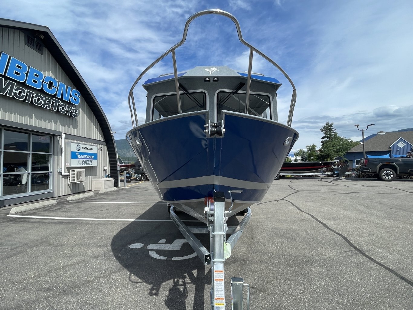 2025 Kingfisher 2625 Coastal Express