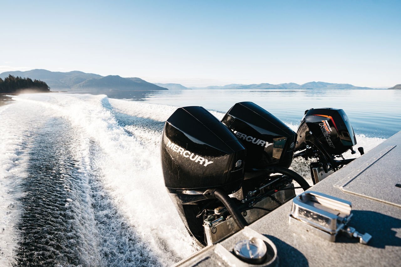 Mercury FourStroke 175HP Phantom Black