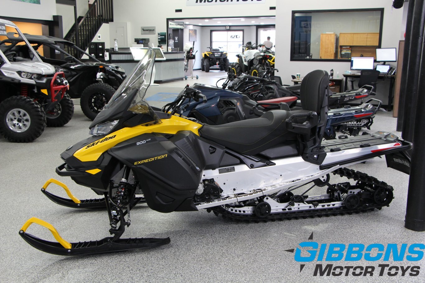 2025 Ski Doo Expedition Sport Rotax® 900 ACE™ Neo Yellow and Black