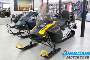 2025 Ski-Doo Expedition Sport Rotax® 900 ACE™ Neo Yellow and Black