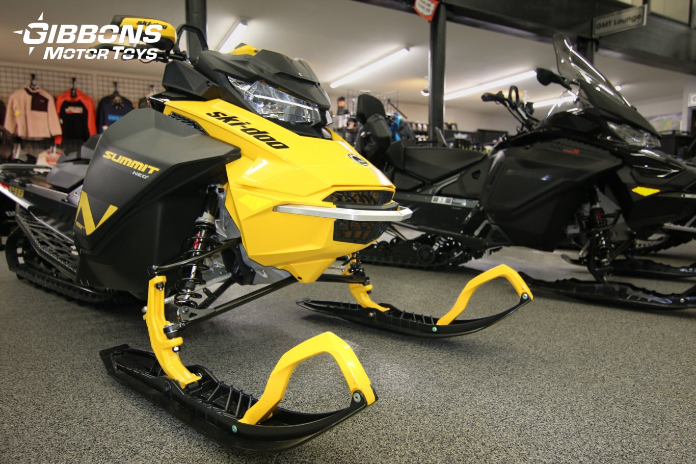 2025 Ski Doo Summit NEO+ Rotax® 600 EFI 85 Engine Neo Yellow and Black