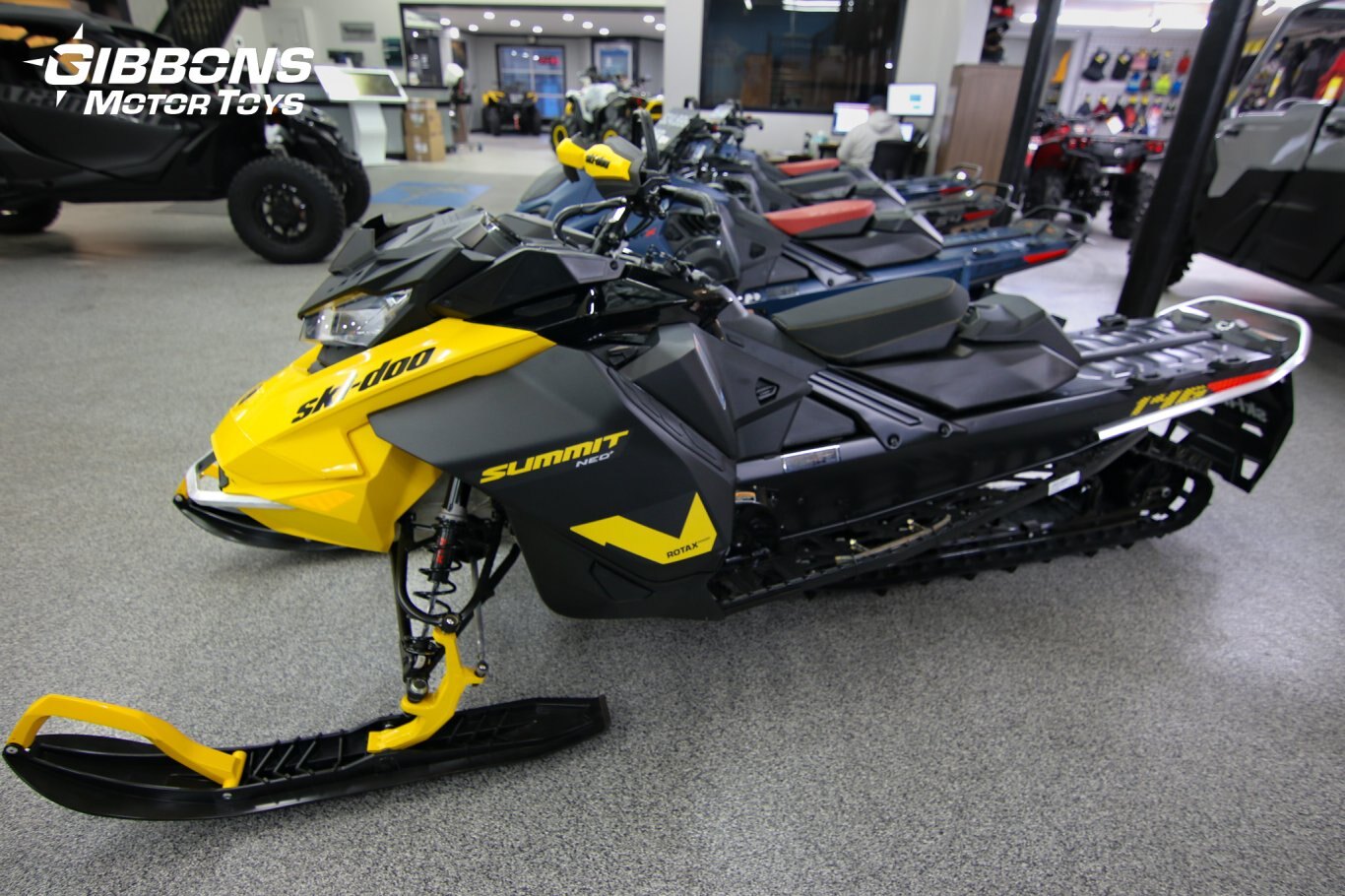 2025 Ski Doo Summit NEO+ Rotax® 600 EFI 85 Engine Neo Yellow and Black