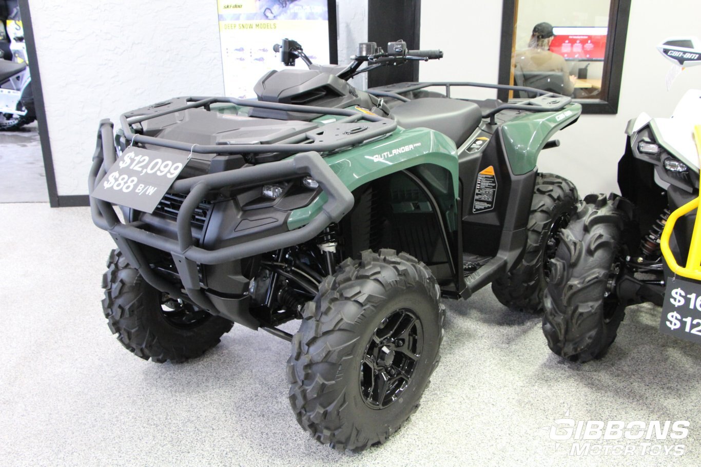 2024 Can-Am OUTLANDER PRO XU HD7 tundra-green