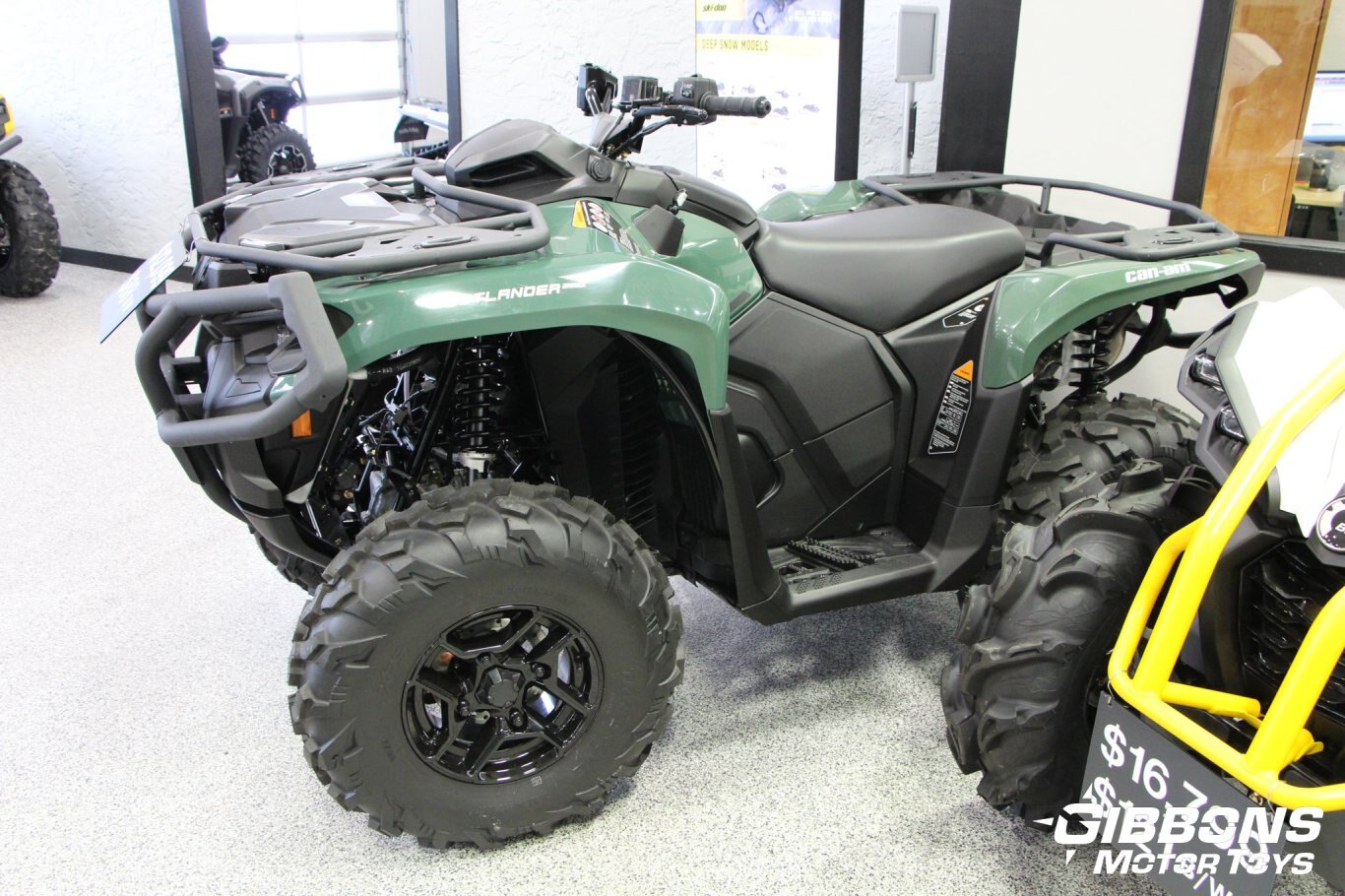 2024 Can Am OUTLANDER PRO XU HD7 tundra green