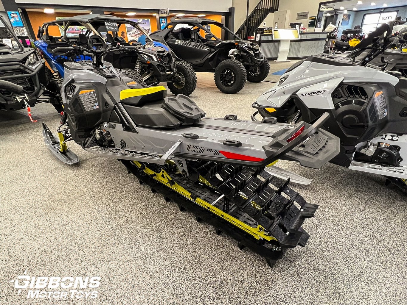 2025 Ski Doo Summit X with Expert Package Rotax® 850 E TEC® Turbo R Monument Grey and Black