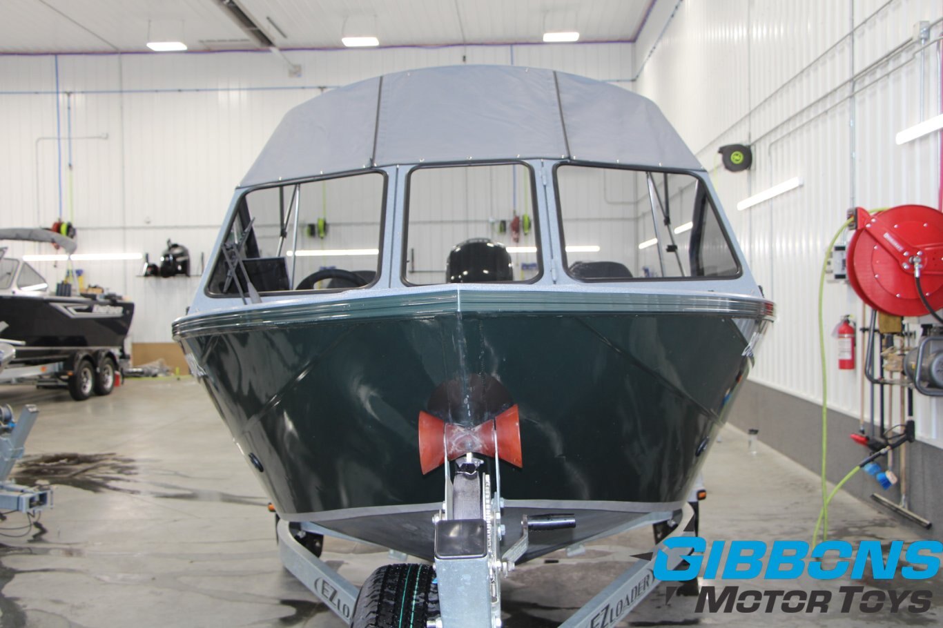 2019 Kingfisher 1825 Falcon