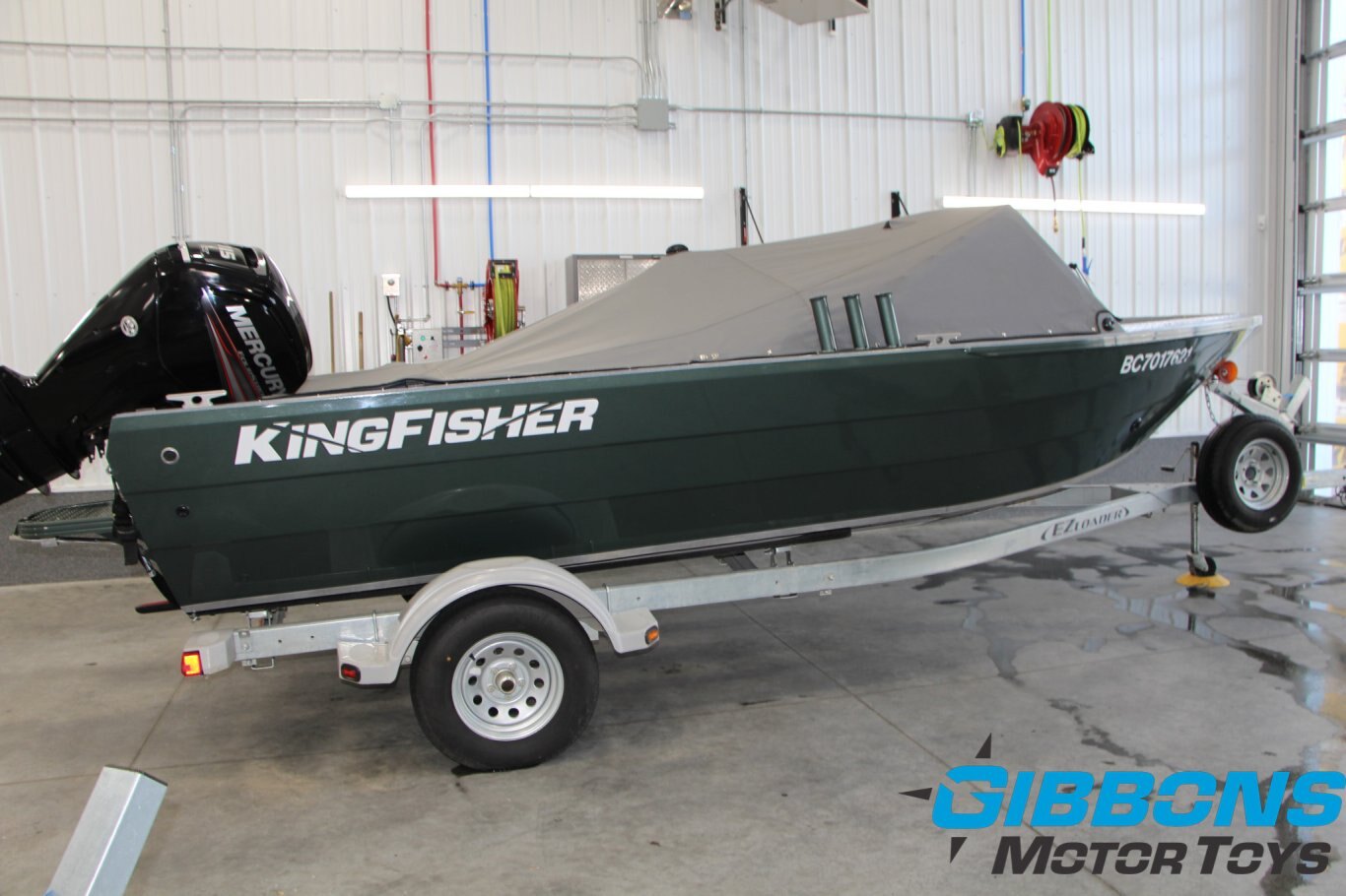 2019 Kingfisher 1825 Falcon