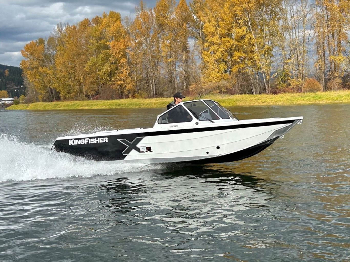 2025 KingFisher 1975 Fastwater X9R 6.2L