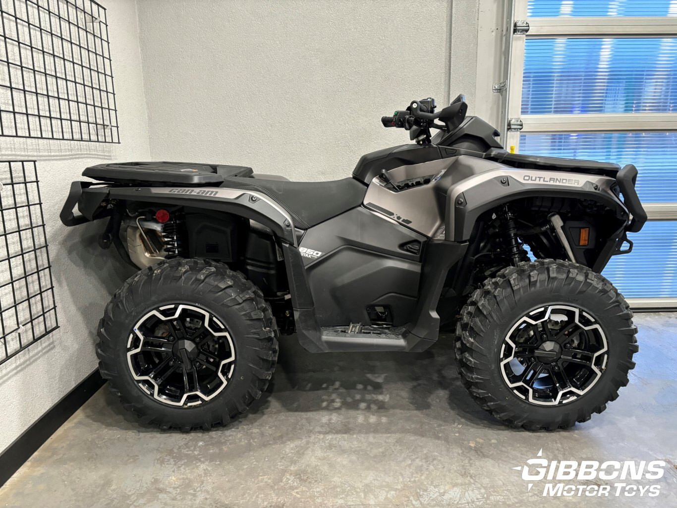 2025 Can Am Outlander XT 850 platinum satin