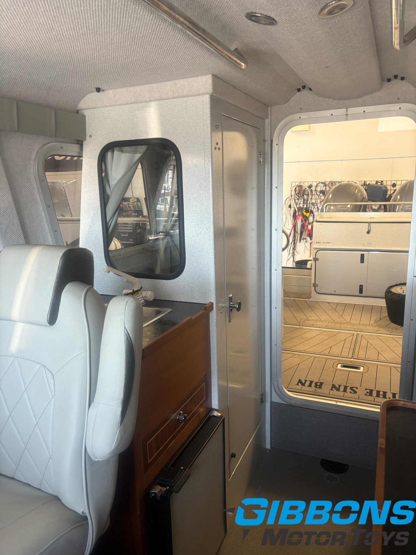 2019 Kingfisher 2725 Weekender