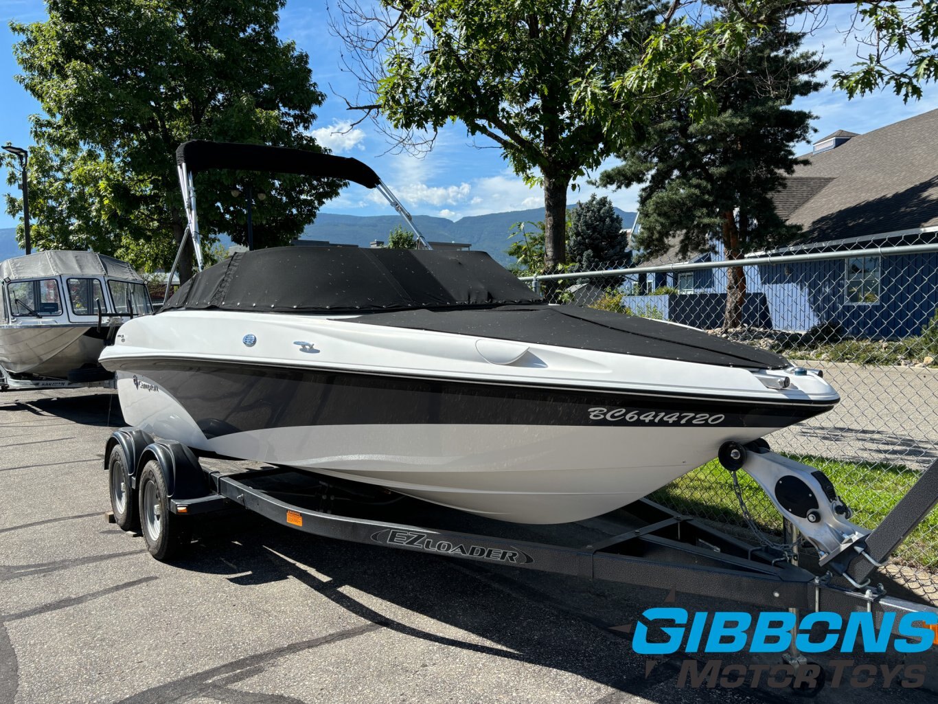 2019 Campion 595I BR SE