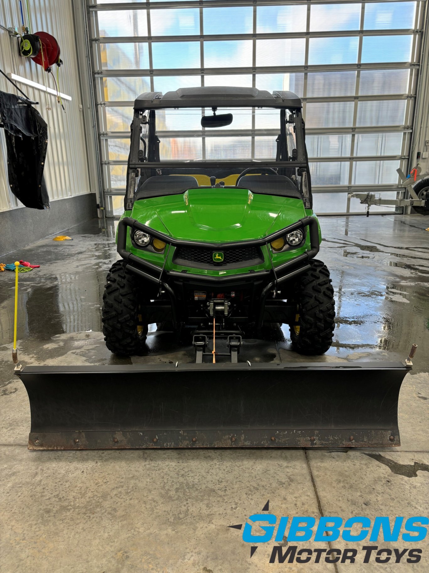 2016 John Deere Gator XUV 590i