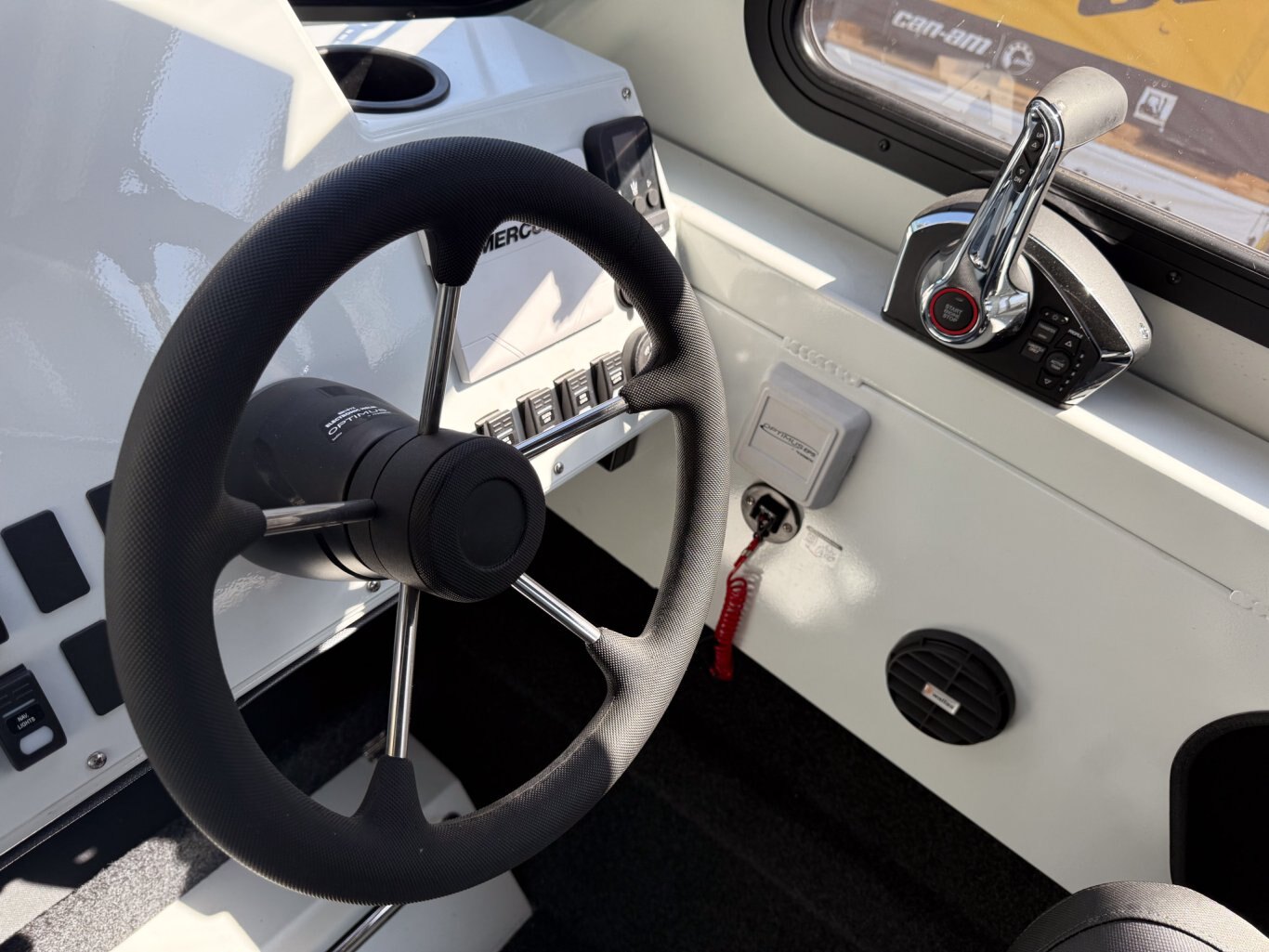 2025 Coyote 240 Pursuit