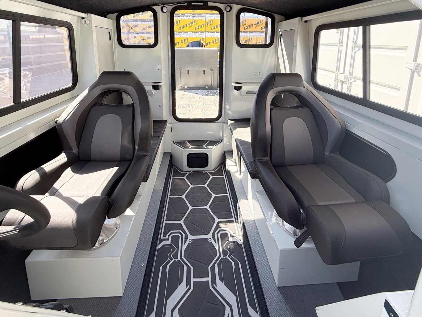 2025 Coyote 240 Pursuit