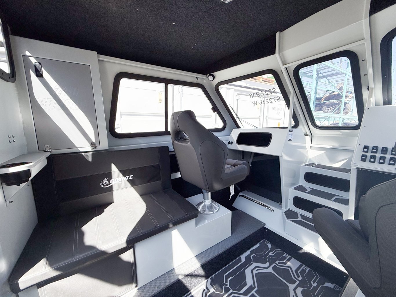 2025 Coyote 240 Pursuit