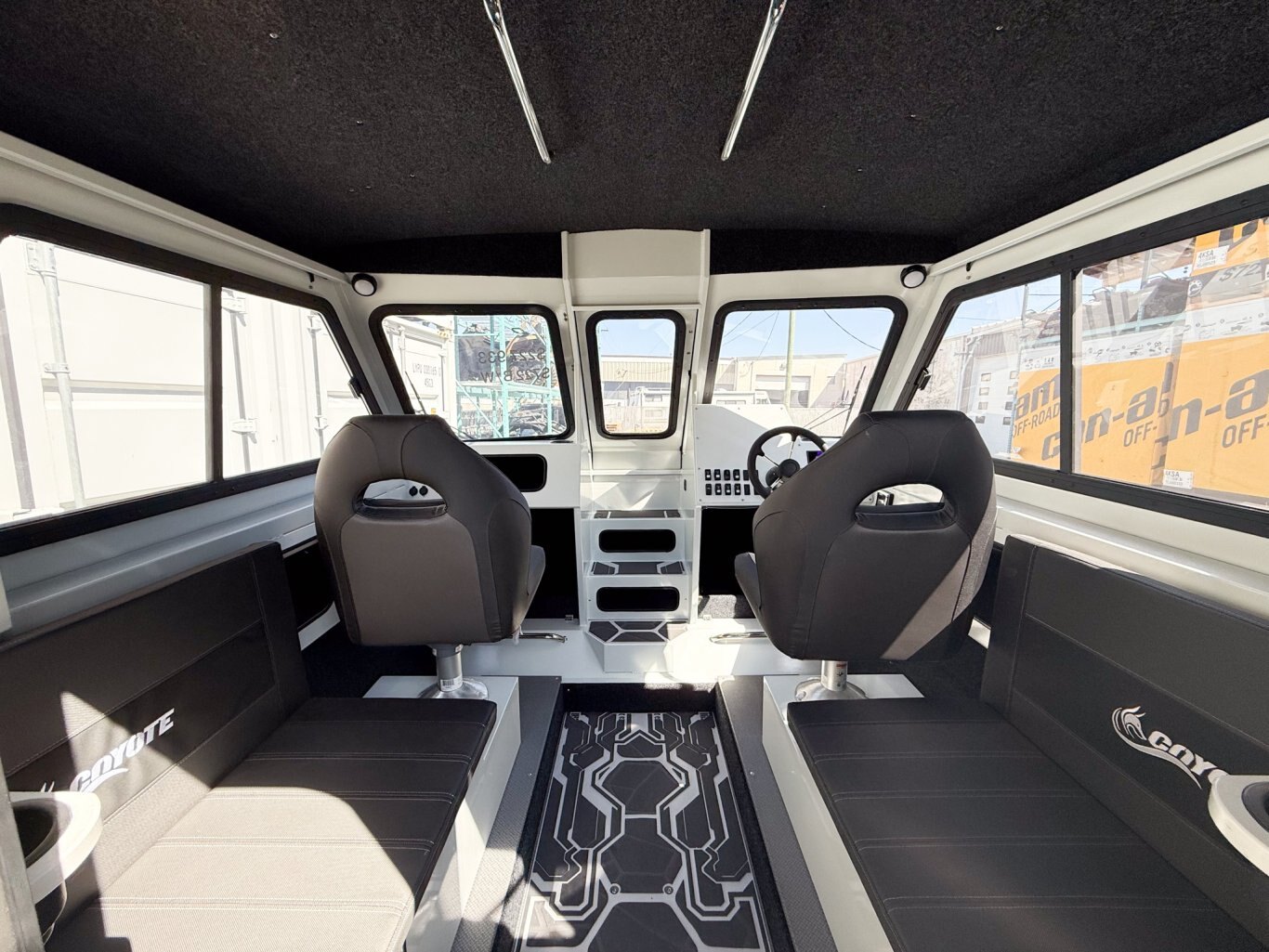 2025 Coyote 240 Pursuit