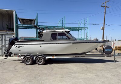 2025 Coyote 240 Pursuit