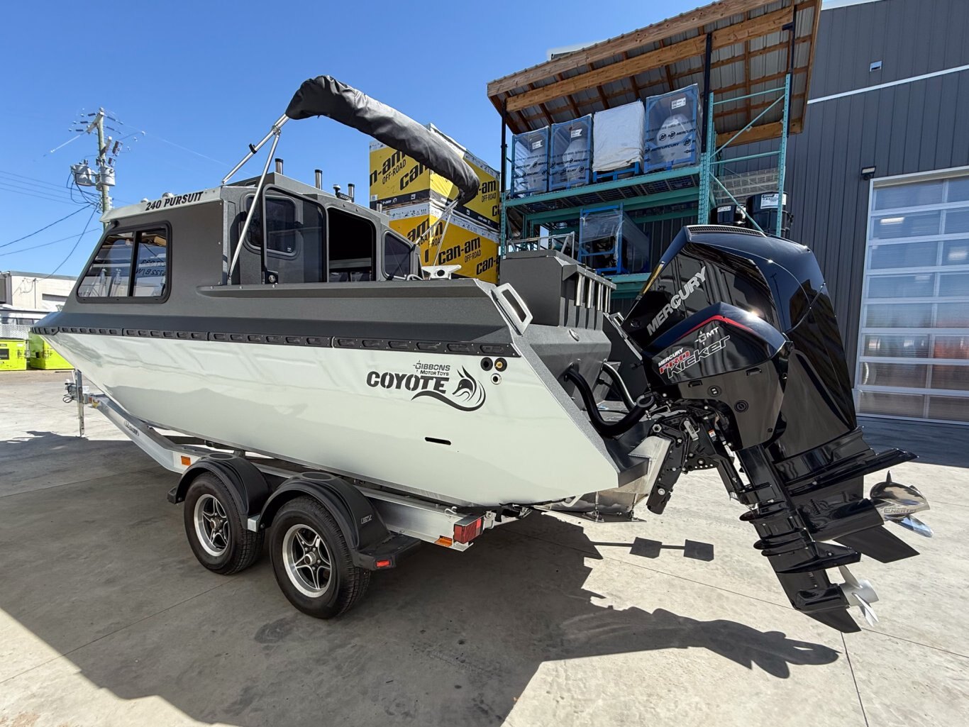 2025 Coyote 240 Pursuit