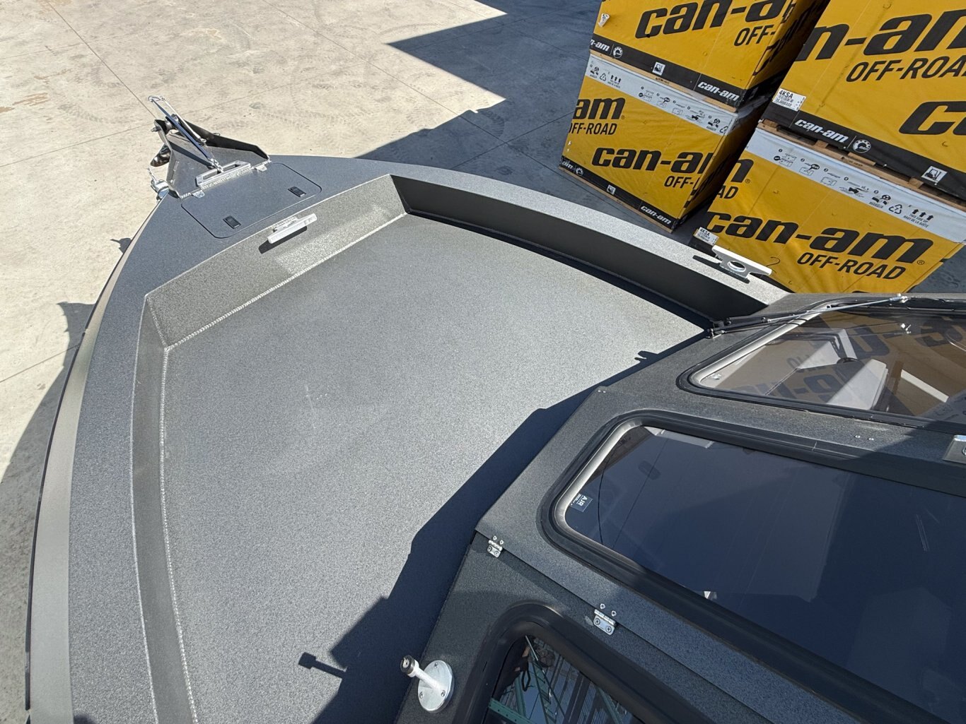 2025 Coyote 240 Pursuit