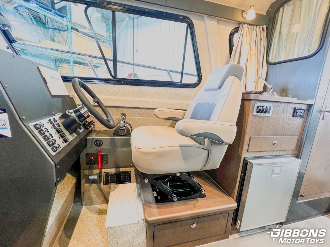 2025 KingFisher 2725 XRS