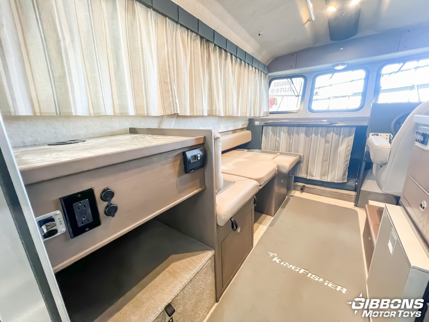 2025 KingFisher 2725 XRS