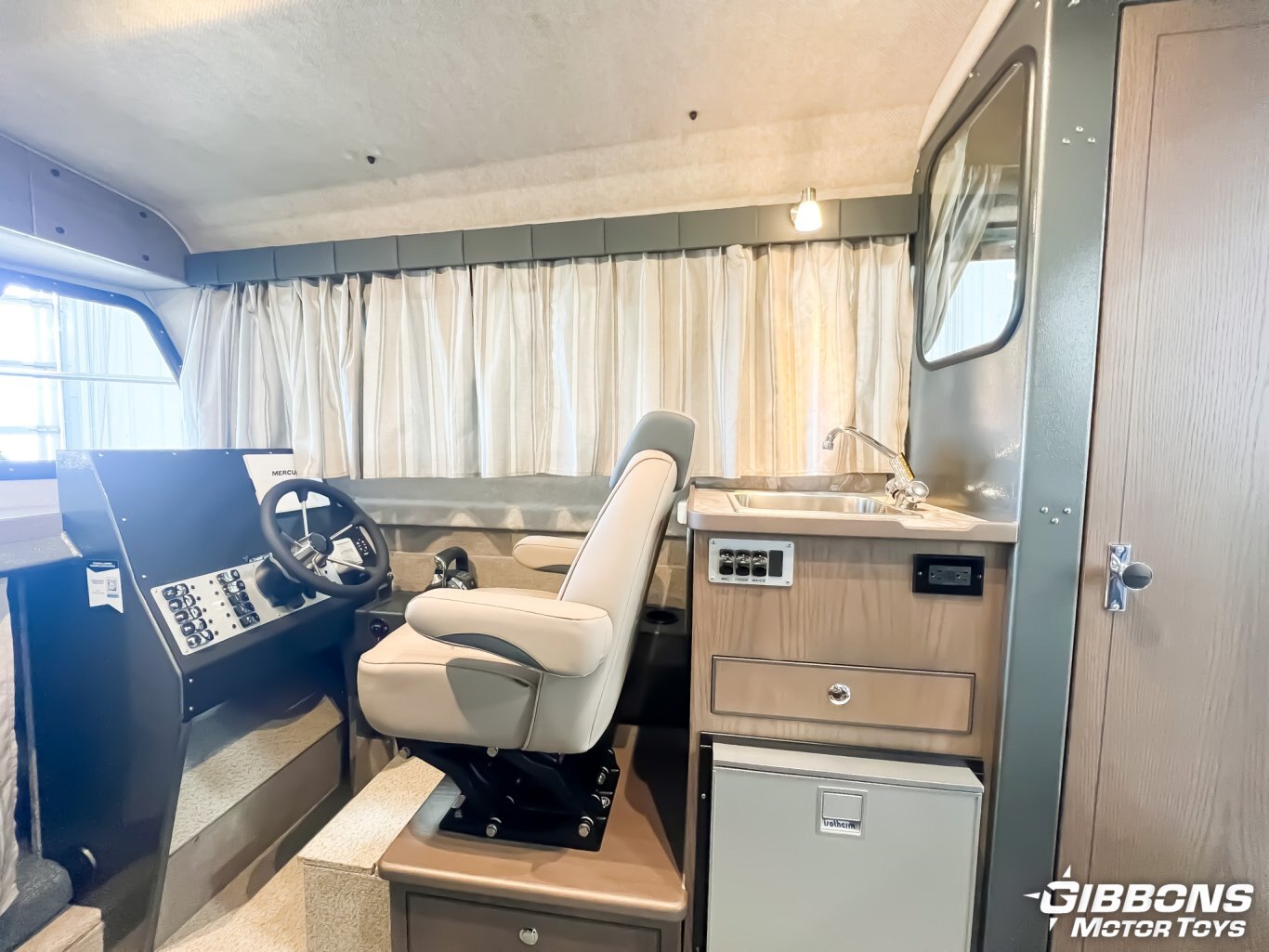 2025 KingFisher 2725 XRS