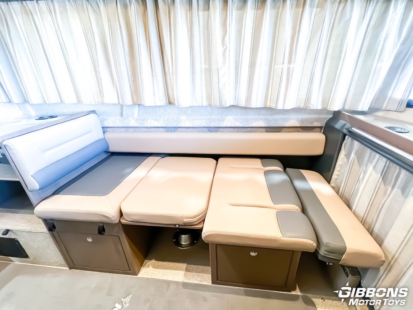 2025 KingFisher 2725 XRS