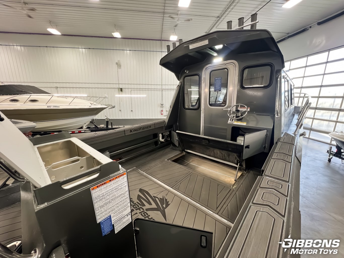 2025 KingFisher 2725 XRS