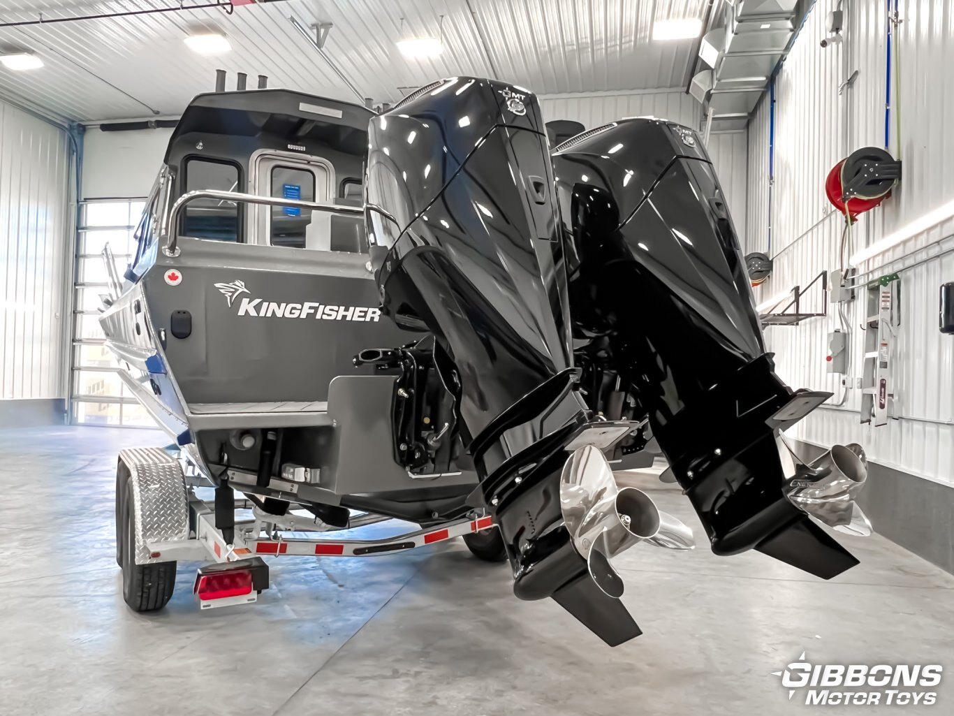 2025 KingFisher 2725 XRS