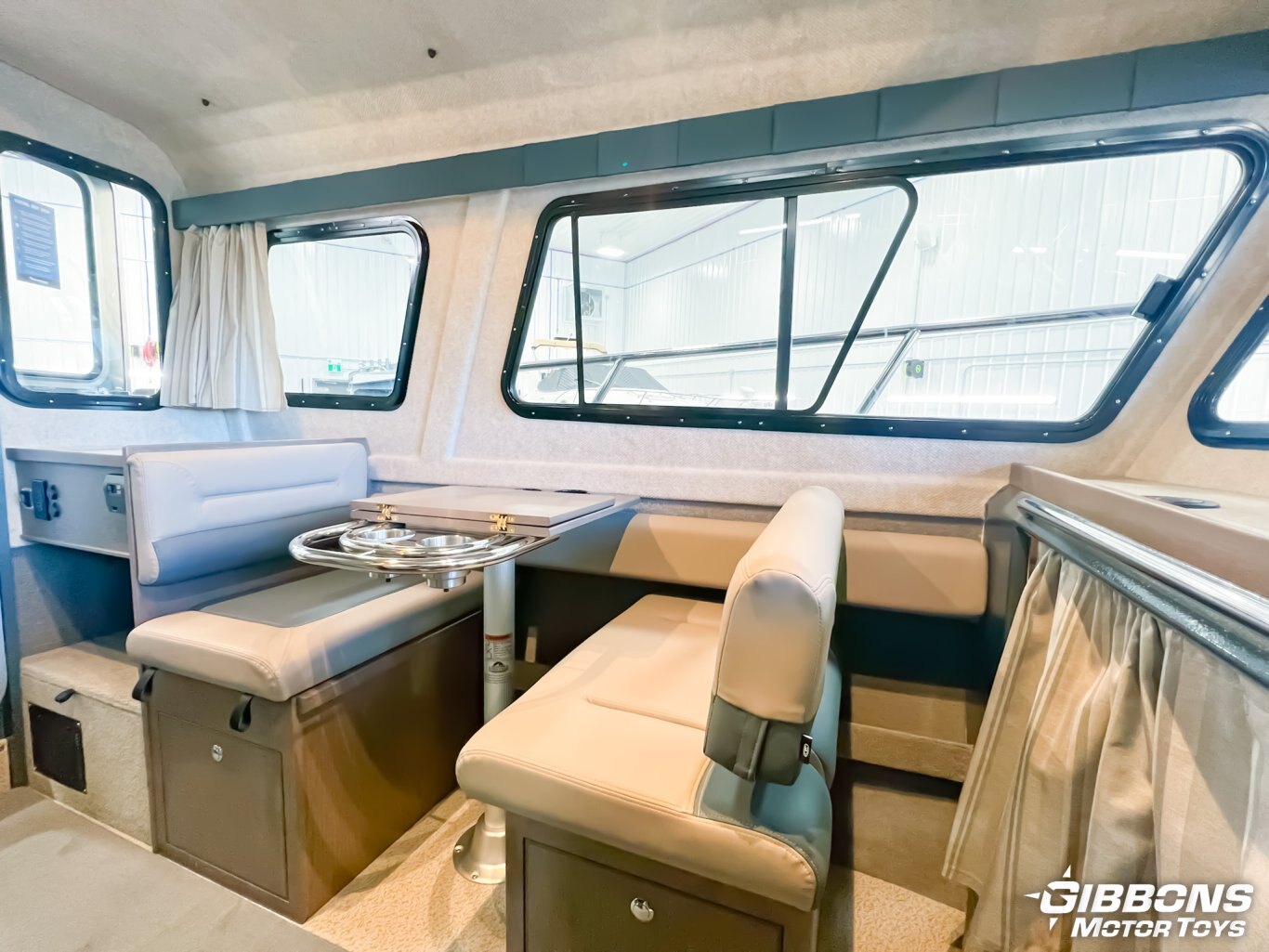 2025 KingFisher 2725 XRS