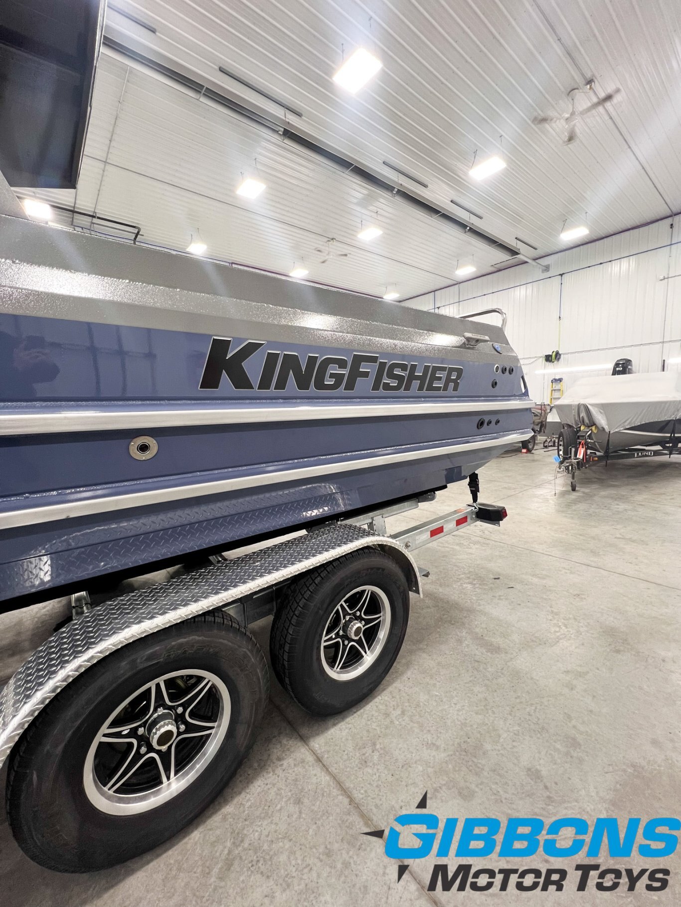 2025 KingFisher 2725 XRS