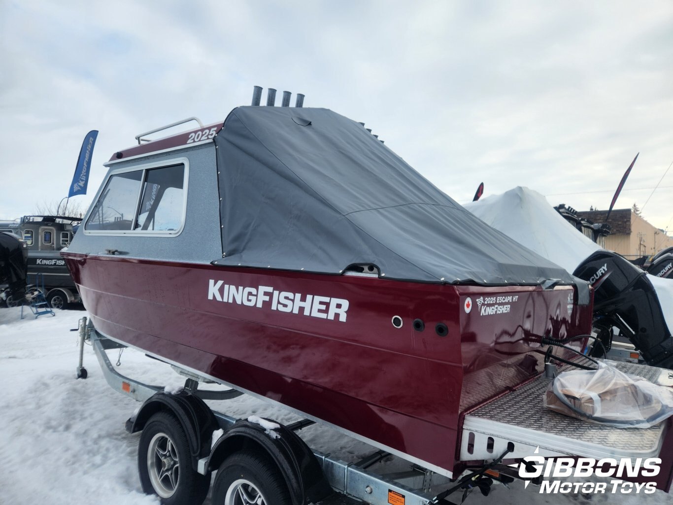 2025 Kingfisher 2025 Escape HT