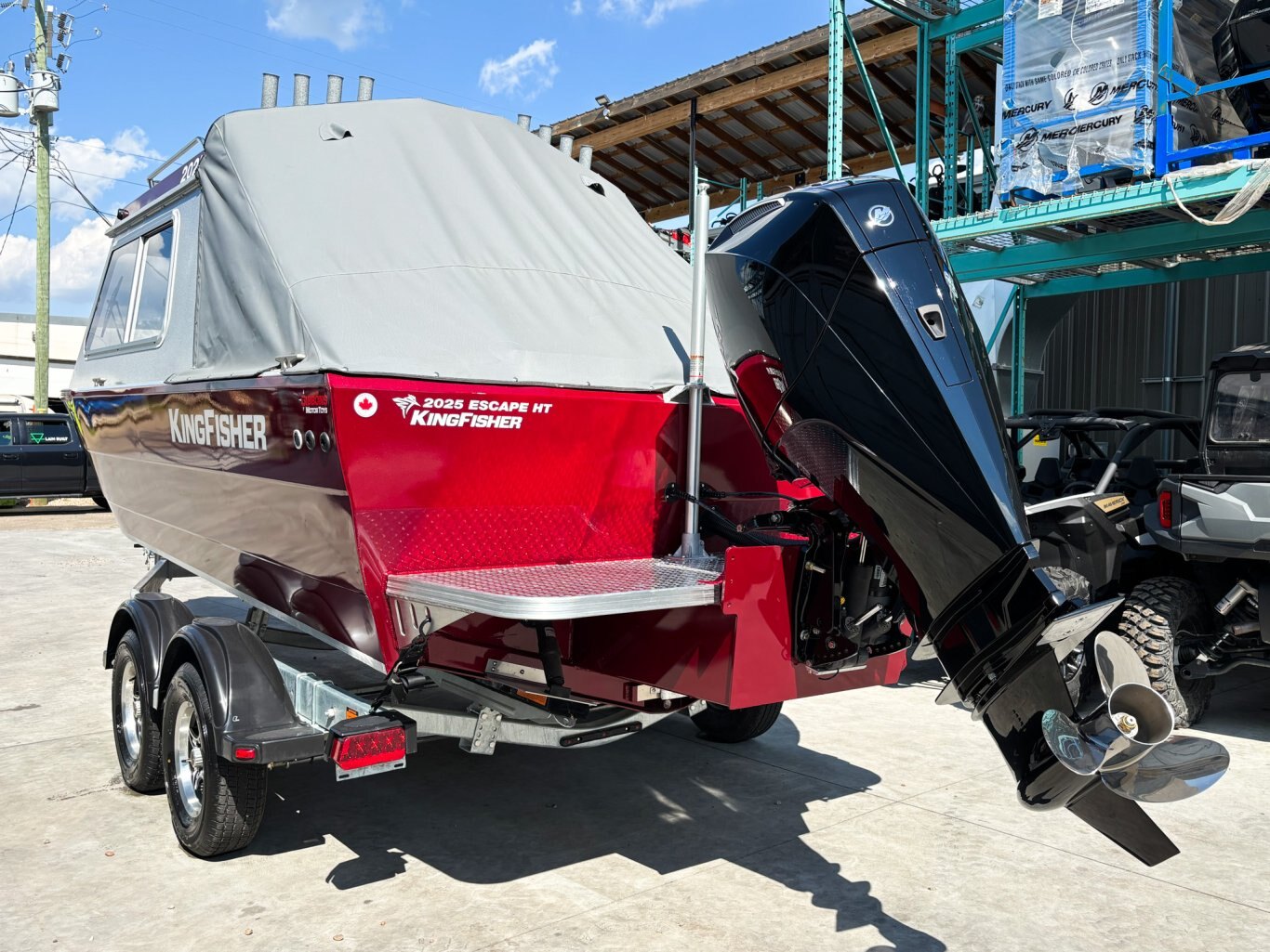 2025 Kingfisher 2025 Escape HT