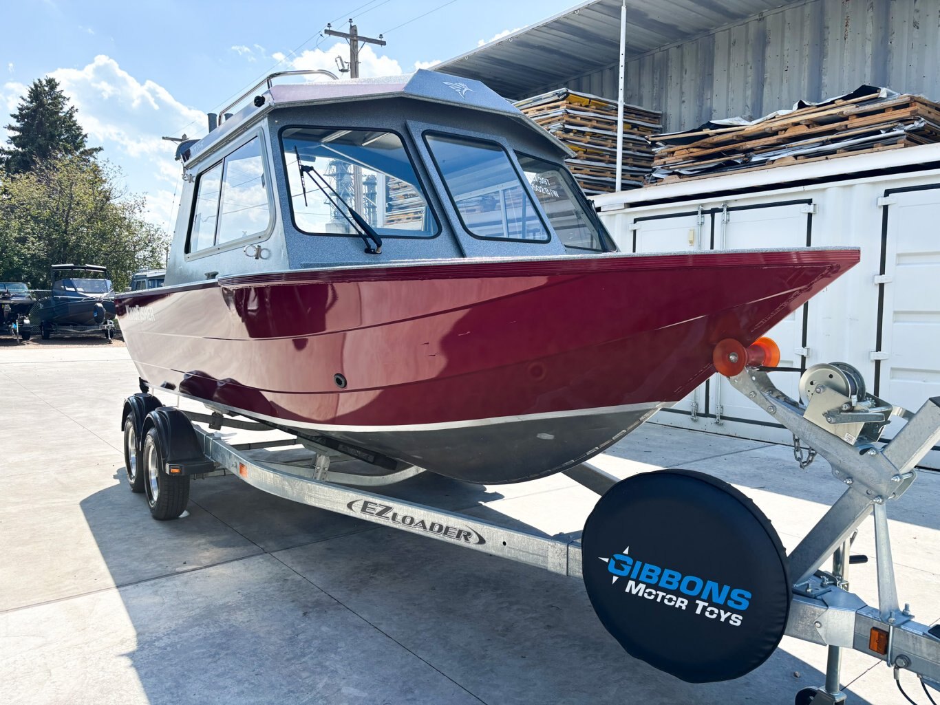 2025 Kingfisher 2025 Escape HT