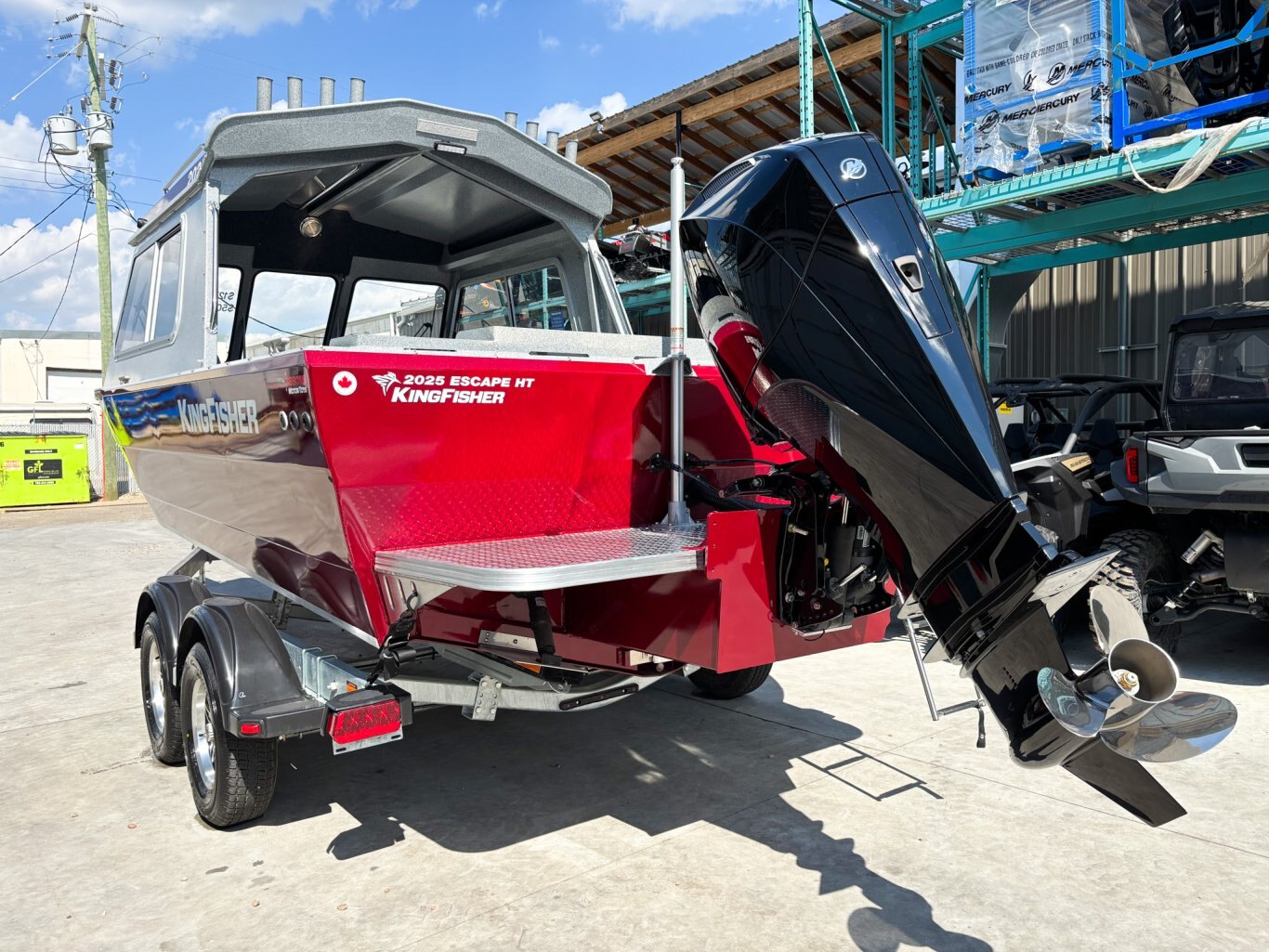 2025 Kingfisher 2025 Escape HT