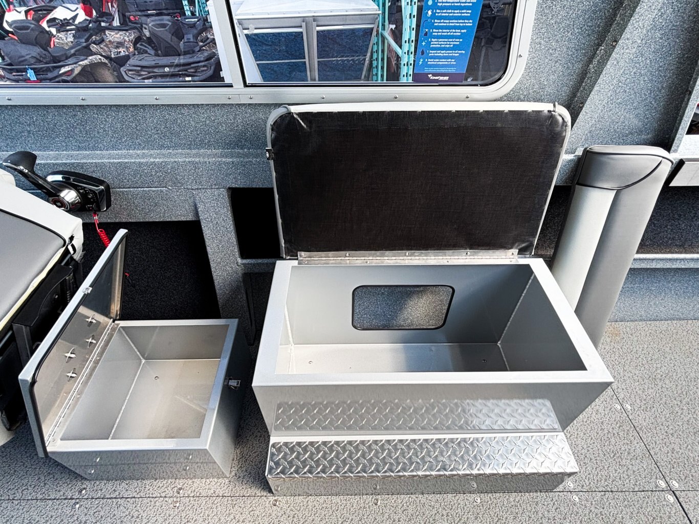 2025 Kingfisher 2025 Escape HT